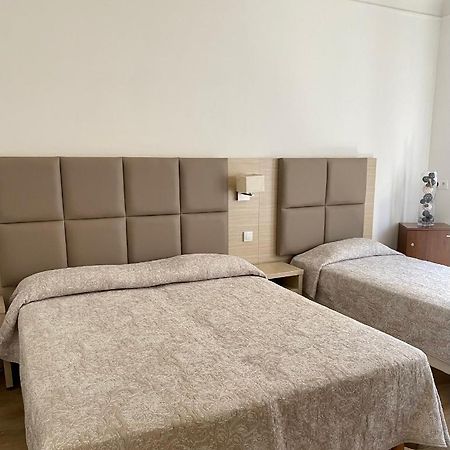 Hotel Lutetia Канны Экстерьер фото