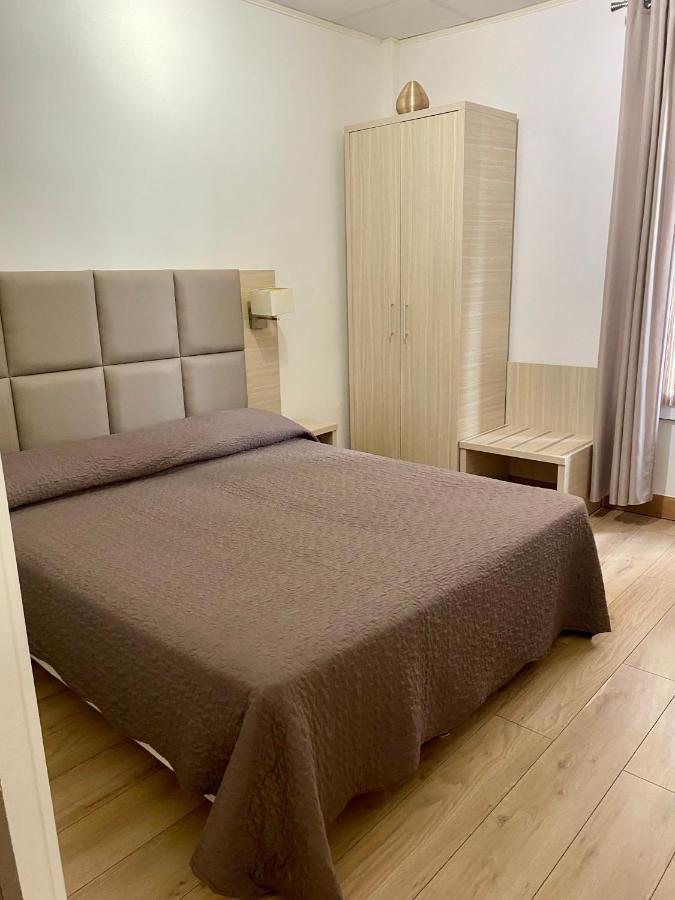 Hotel Lutetia Канны Экстерьер фото