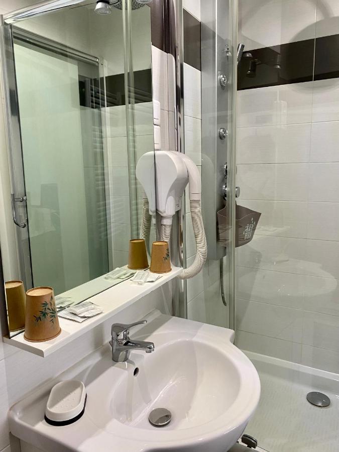 Hotel Lutetia Канны Экстерьер фото